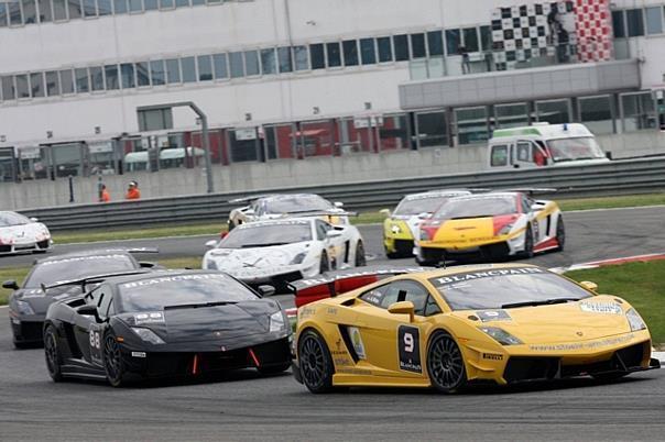 Der einzige Markenpokal der Welt mit Allradantrieb wird 2010 auf insgesamt sechs Rennstrecken Europas stattfinden. Foto: Lamborghini/auto-reporter.net 